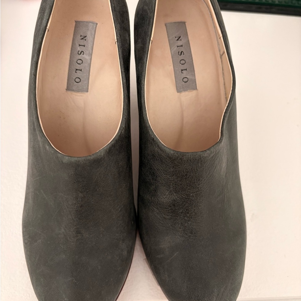 Nisolo Women's Dark Gray Leather Mules